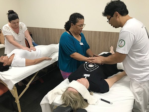 professor curso de massoterapia